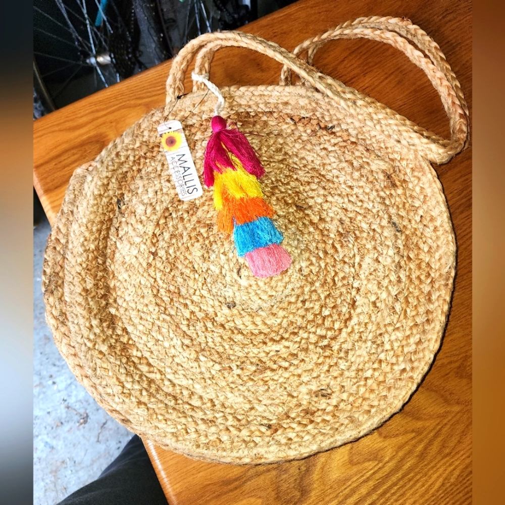 Mallis Accessories 100% Jute Purse 16” X 16”